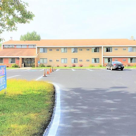 Amerivu Inn & Suites-Avon Dış mekan fotoğraf
