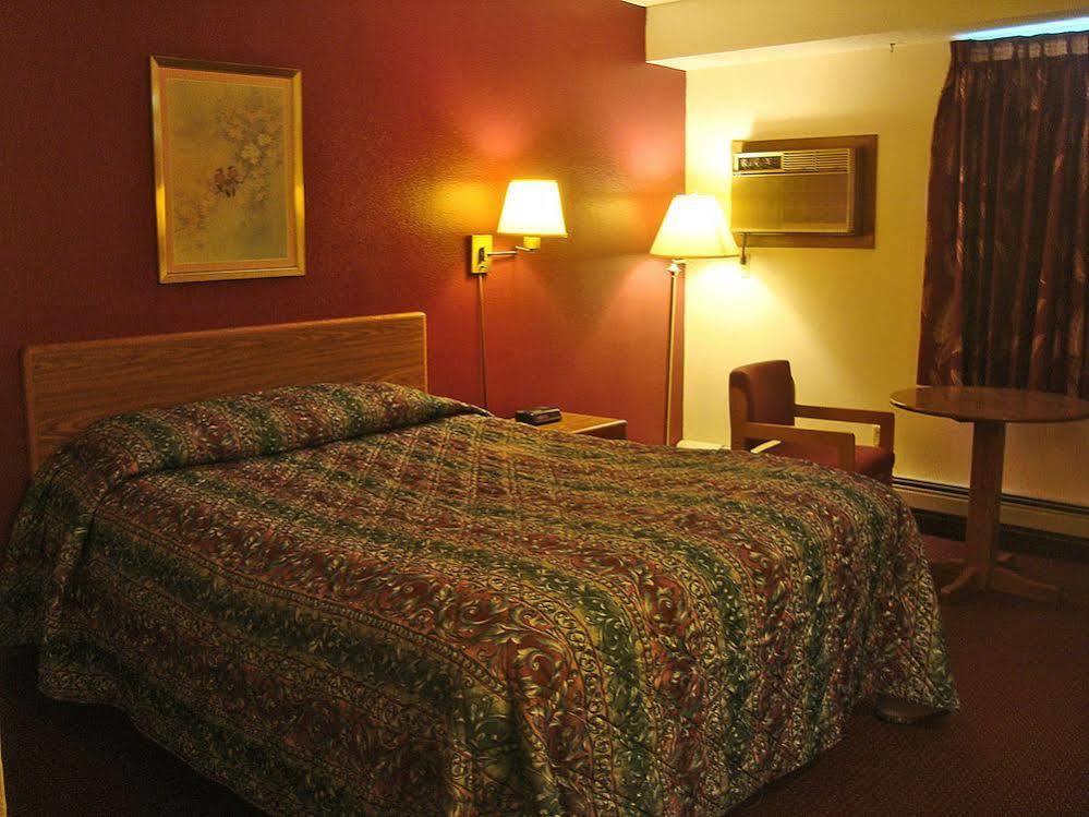 Amerivu Inn & Suites-Avon Dış mekan fotoğraf